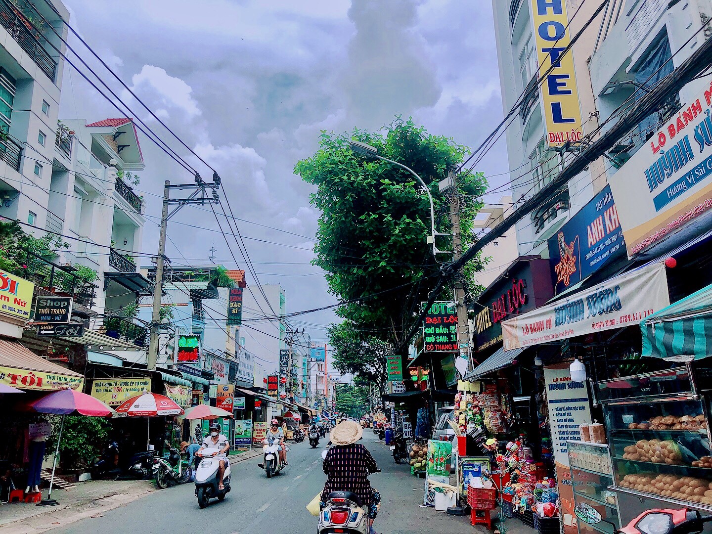 Bán nhà mặt tiền kinh doanh đường Khuông Việt,DT:4x14m đúc 3 lầu giá 11 tỷ 