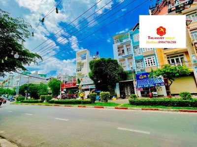 Bán nhà mặt tiền đường Nguyễn Cửu Đàm,DT:4x20m đúc 3 lầu giá 14 tỷ