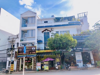 Bán nhà mặt tiền kinh doanh phường Tân Sơn Nhì,DT:4x8.7m đúc 3.5 tấm nhà mới giá 7.5 tỷ