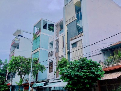 Bán nhà mặt tiền đường Nguyễn Ngọc Nhựt gần chợ Tân Hương,DT:4x19m. 4 lầu giá 12.5tỷ